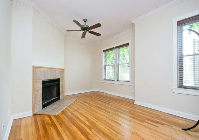 2nd image of 871 W Cornelia Ave #1, Chicago, IL 60657 | MLS# 12698788