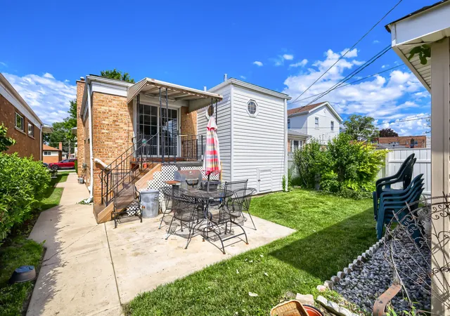 11th image of 1037 31st Ave, Bellwood, IL 60104 | MLS# 12698809