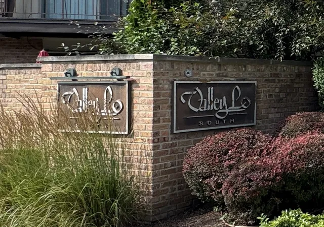 Photo 21 of Townhouse for sale at 1835 Tanglewood Dr #G, Glenview, IL 60025 | MLS# 12698842 | Listing updated on 2026-09-12