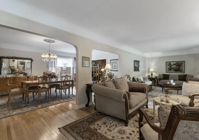 3rd image of 1619 N Sayre Ave, Chicago, IL 60707 | MLS# 12698868
