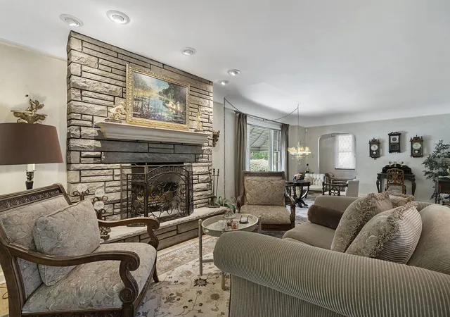 5th image of 1619 N Sayre Ave, Chicago, IL 60707 | MLS# 12698868