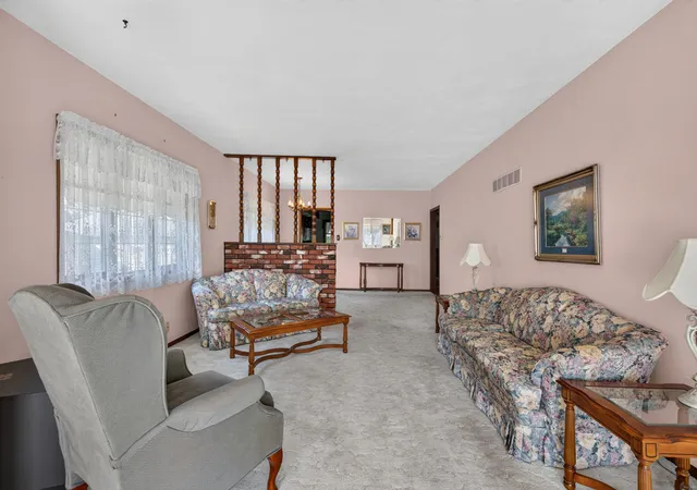 Homes for sale in Streator, IL | 212 Sherman St, Streator, IL 61364 | MLS# 12698875