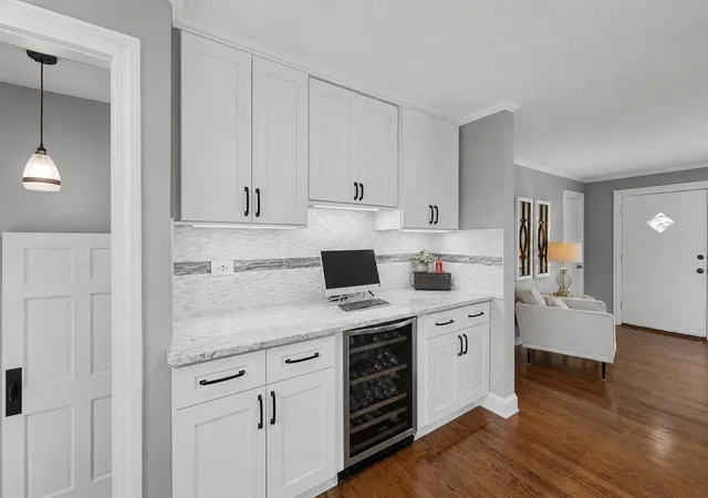 Photo 3 of Single family home for sale at 2531 Glenview Rd, Glenview, IL 60025 | MLS# 12698887 | Listing updated on 2026-09-16
