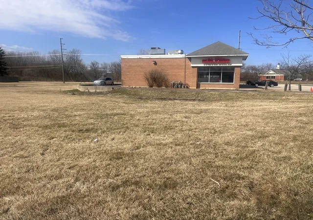 Homes for sale in Grayslake, IL | 34625 N Il Route 83 Rd, Grayslake, IL 60030 | MLS# 12698915