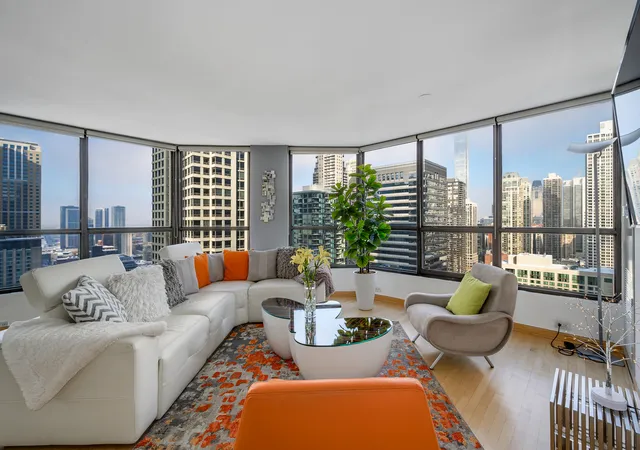 Photo 4 of Condo for sale at 405 N Wabash Ave #2903, Chicago, IL 60611 | MLS# 12698937 | Listing updated on 2026-10-22