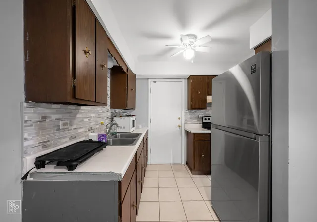 5th image of 7109 Laverne Ln, Tinley Park, IL 60477