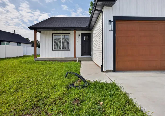 1st image of 902 W South St, Lexington, IL 61753 | MLS# 12698961