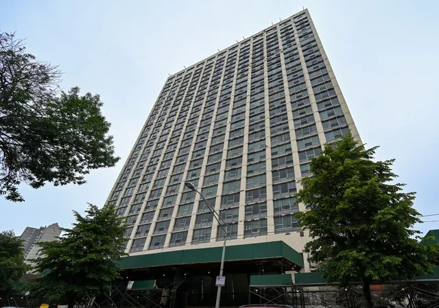 Homes for sale in Chicago, IL | 5201 S Cornell Ave #5D, Chicago, IL 60615 | MLS# 12698992