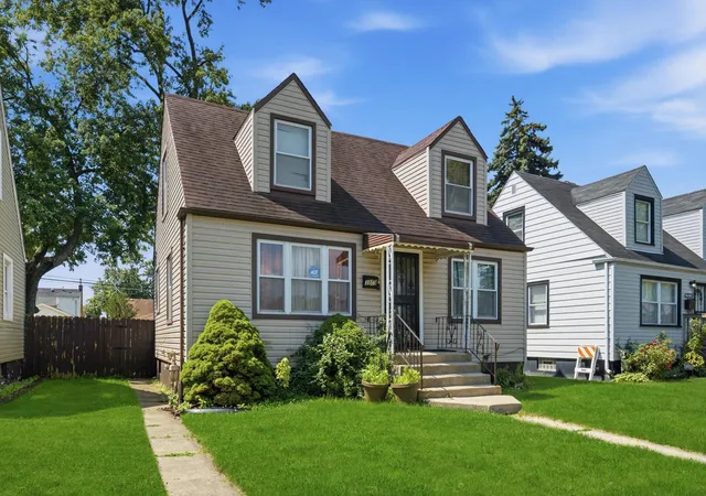 Photo 3 of Single family home for sale at 3809 W 86th Street, Chicago, IL 60652 | MLS# 12698997 | Listing updated on 2026-09-01