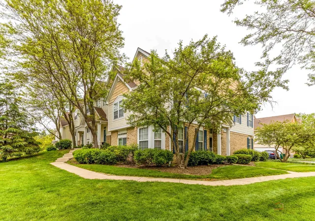 Homes for sale in Vernon Hills, IL | 1283 Georgetown Wy, Vernon Hills, IL 60061 | MLS# 12698998