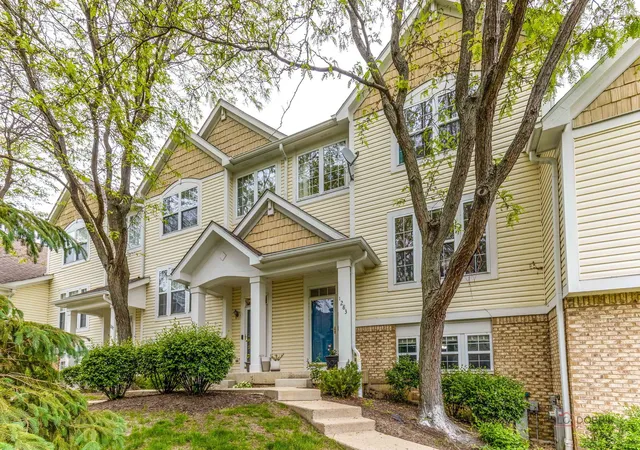Homes for sale in Vernon Hills, IL | 1283 Georgetown Wy, Vernon Hills, IL 60061 | MLS# 12698998