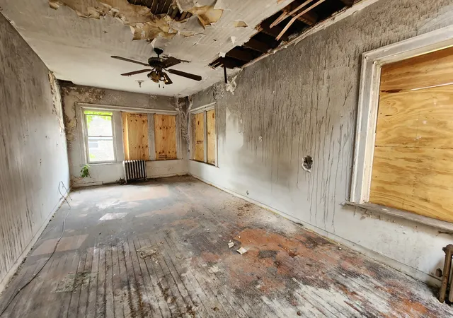 Listing Photo 4 - Condo for sale in building located at 7952 S Langley Ave, Chicago, IL 60619