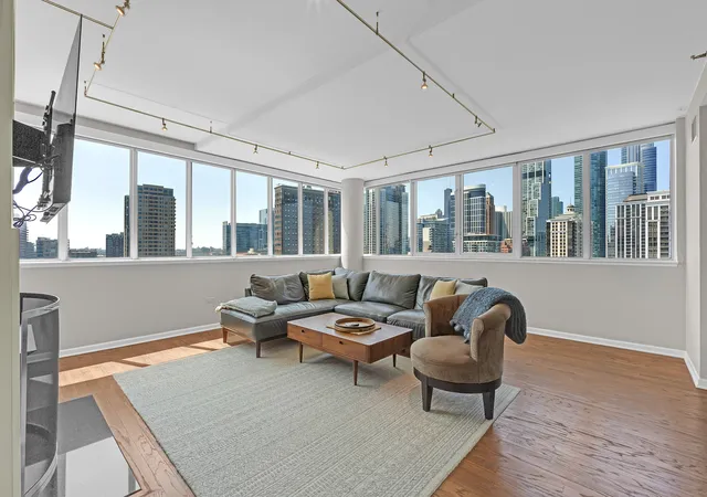 Homes for sale in Chicago, IL | 1515 S Prairie Ave #1214, Chicago, IL 60605 | MLS# 12699009