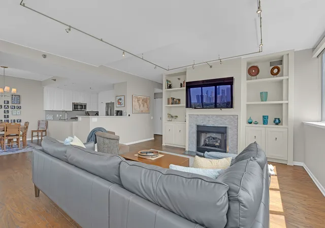 Homes for sale in Chicago, IL | 1515 S Prairie Ave #1214, Chicago, IL 60605 | MLS# 12699009