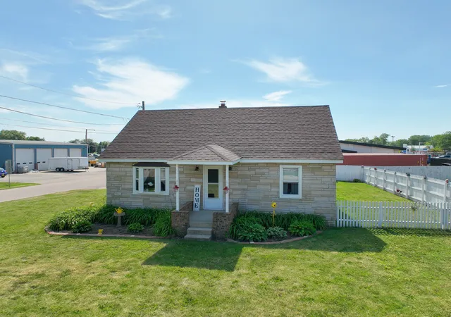 Homes for sale in Elburn, IL | 220 S First St, Elburn, IL 60119 | MLS# 12699015