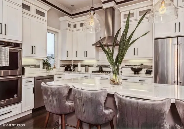 Homes for sale in Chicago, IL | 4730 S Champlain Ave #3, Chicago, IL 60615 | MLS# 12699021