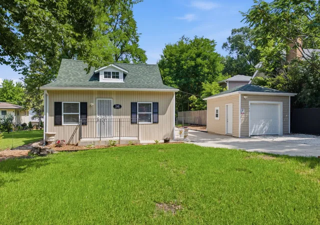 Homes for sale in Westmont, IL | 248 W Naperville Rd, Westmont, IL 60559 | MLS# 12699058