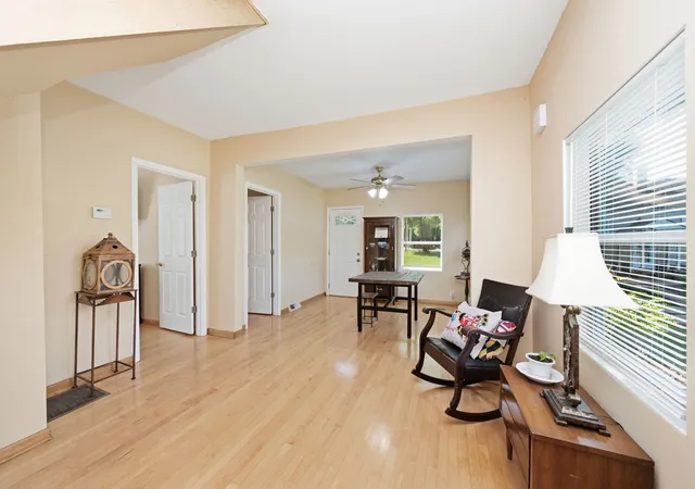 5th image of 248 W Naperville Rd, Westmont, IL 60559 | MLS# 12699058