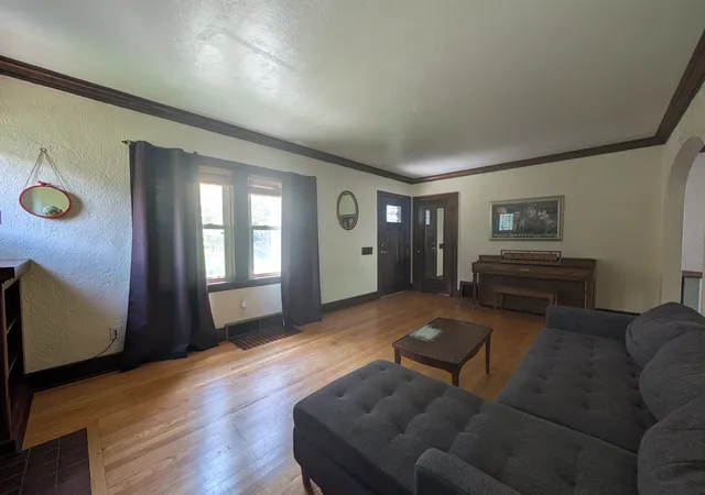 Homes for sale in Moline, IL | 2915 24Th Avenue A, Moline, IL 61265 | MLS# 12699089