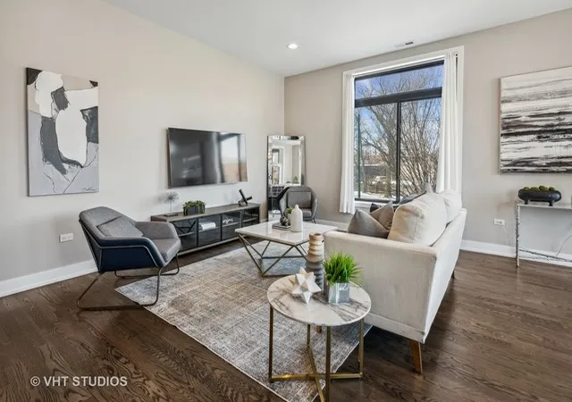 5th image of 469 N Paulina St, Chicago, IL 60622