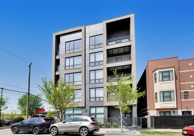 Homes for sale in Chicago, IL | 2342 W Adams St #208, Chicago, IL 60612 | MLS# 12699098