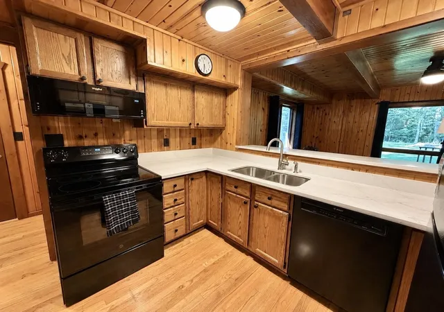 Photo 3 of Sale Pending at 325 Rochester Rd, Poplar Grove, IL 61065 | MLS# 12699132 | Listing updated on 2026-09-17