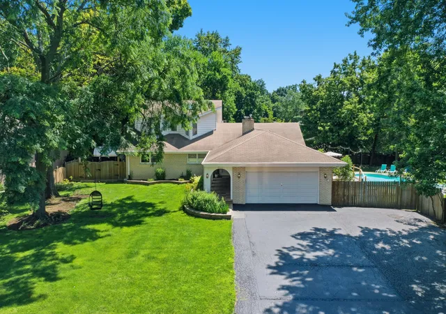 Homes for sale in Palatine, IL | 3000 California Ave, Palatine, IL 60067 | MLS# 12699240