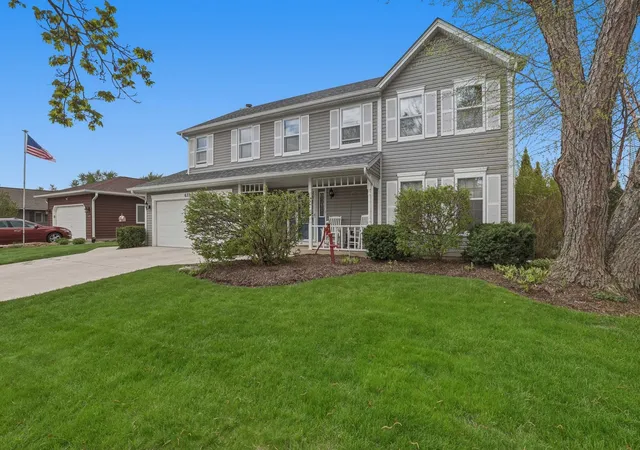 Homes for sale in Elgin, IL | 637 N Lyle Ave, Elgin, IL 60123 | MLS# 12699243