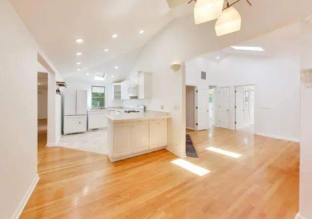 2nd image of 20831 N Maple Ct, Deerfield, IL 60015 | MLS# 12699245