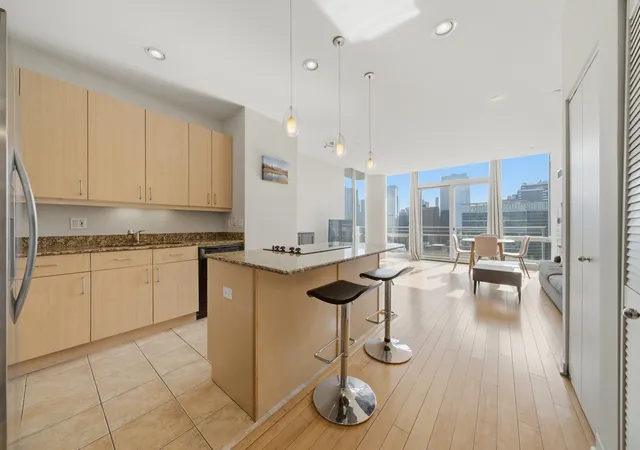 5th image of 737 W Washington Blvd #3406, Chicago, IL 60661 | MLS# 12699250