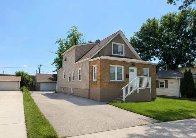 1st image of 8019 46th St, Lyons, IL 60534 | MLS# 12699278