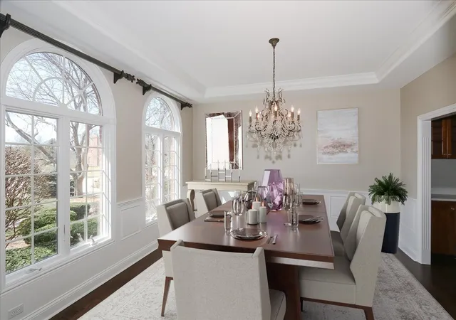 5th image of 5N523 E Lakeview Cir, Saint Charles, IL 60175 | MLS# 12699291