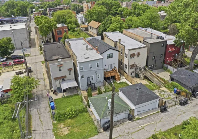 46th image of 327 S Richmond St, Chicago, IL 60612 | MLS# 12699296