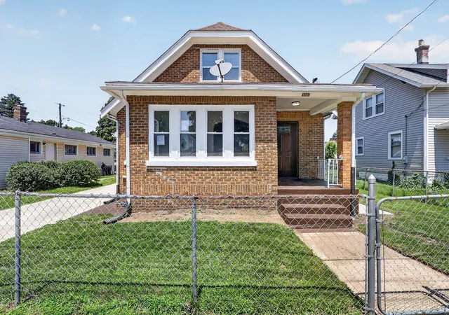 Homes for sale in Rockford, IL | 1119 Montague St, Rockford, IL 61102 | MLS# 12699313