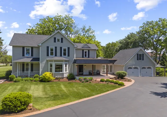Homes for sale in Oswego, IL | 3614 Wolf Rd, Oswego, IL 60543 | MLS# 12699328
