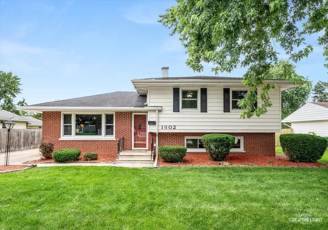 Homes for sale in Joliet, IL | 1602 Avalon Ave, Joliet, IL 60435 | MLS# 12699332