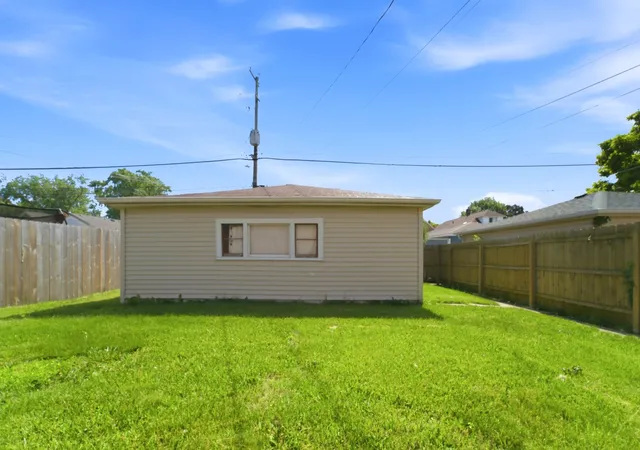 Homes for sale in Chicago, IL | 13227 S Escanaba Ave, Chicago, IL 60633 | MLS# 12699339