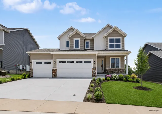 Homes for sale in Mahomet, IL | 705 Isabella Dr, Mahomet, IL 61853 | MLS# 12699377