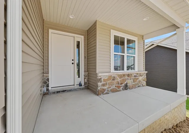 Homes for sale in Mahomet, IL | 705 Isabella Dr, Mahomet, IL 61853 | MLS# 12699377