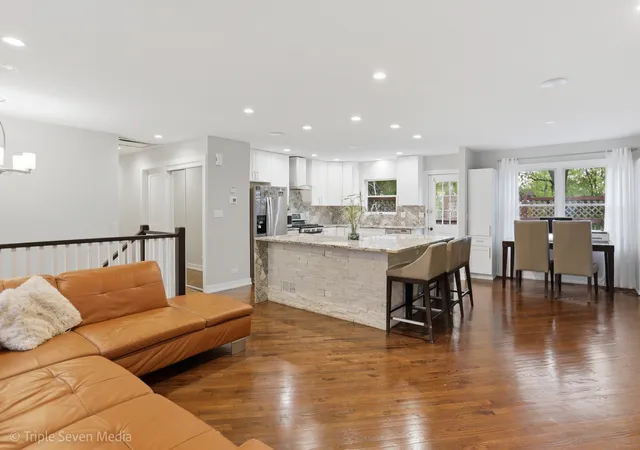 Homes for sale in Schaumburg, IL | 2109 Hitching Post Ln, Schaumburg, IL 60194 | MLS# 12699385
