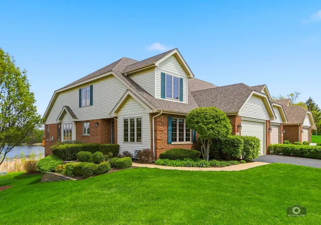 2nd image of 12198 Oxford Ct, Lemont, IL 60439 | MLS# 12699391