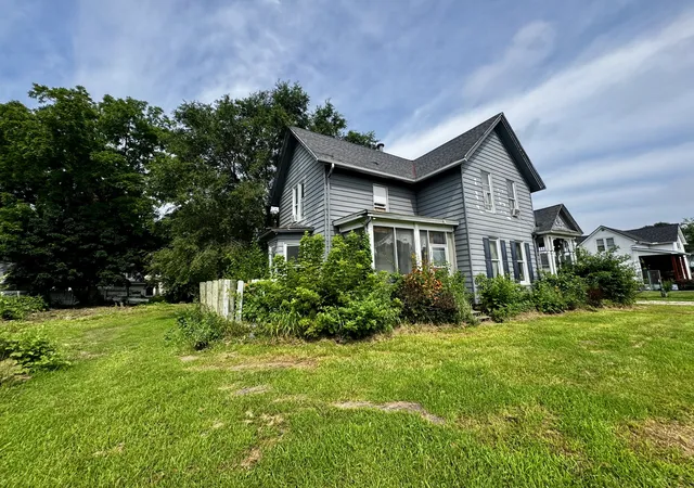 2nd image of 526 N Chestnut St, Princeton, IL 61356 | MLS# 12699432