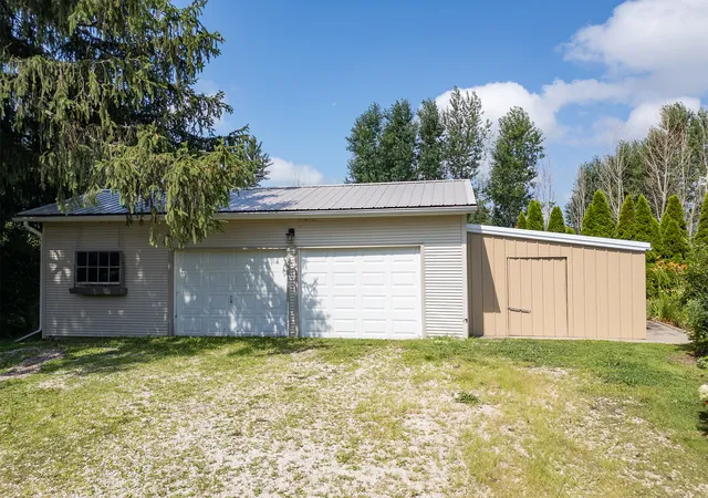 Homes for sale in Kewanee, IL | 631 N Adams St, Kewanee, IL 61443 | MLS# 12699472