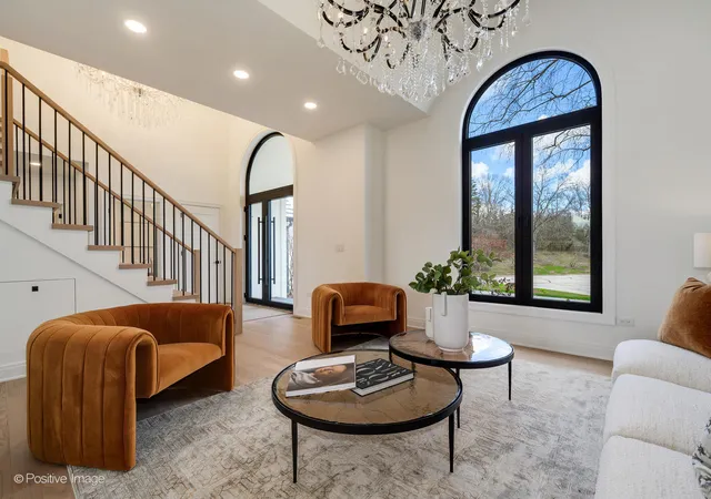 3rd image of 9280 Cascade Cir, Burr Ridge, IL 60527 | MLS# 12699478