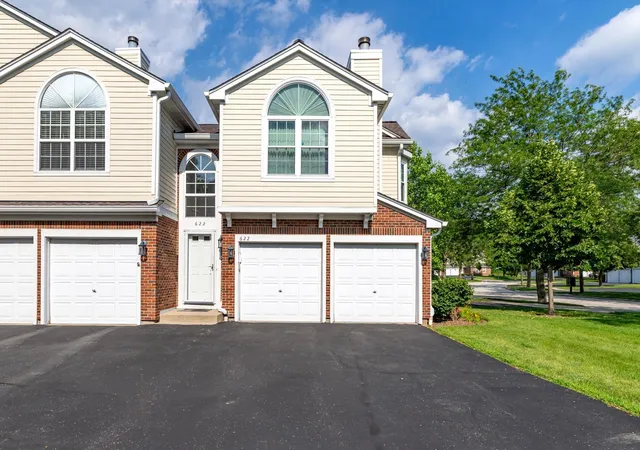 Homes for sale in Vernon Hills, IL | 622 Grosse Pointe Cir, Vernon Hills, IL 60061 | MLS# 12699483