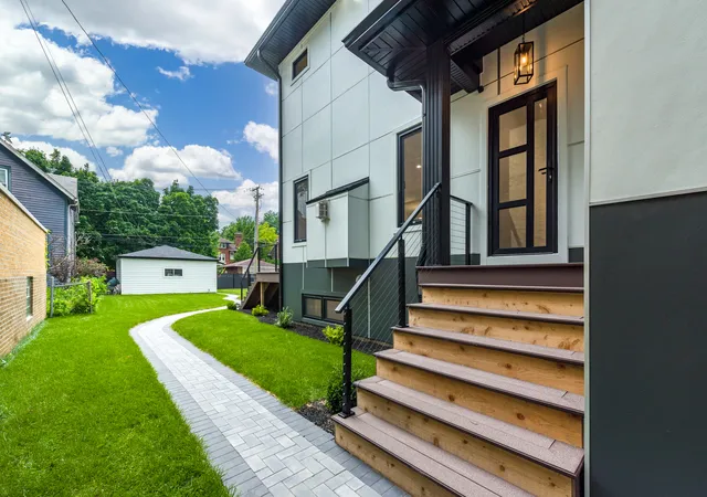 3rd image of 704 Monroe Ave, River Forest, IL 60305 | MLS# 12699497
