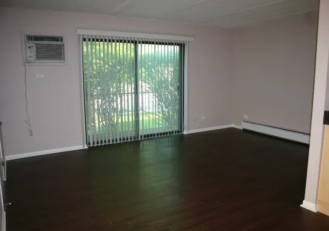 4th image of 724 Warren Ave #101, Downers Grove, IL 60515 | MLS# 12699519
