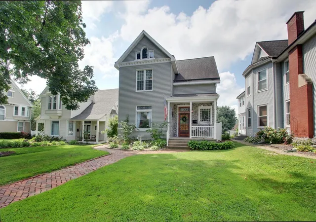 37th image of 1632 Kentucky St, Quincy, IL 62301 | MLS# 12699522