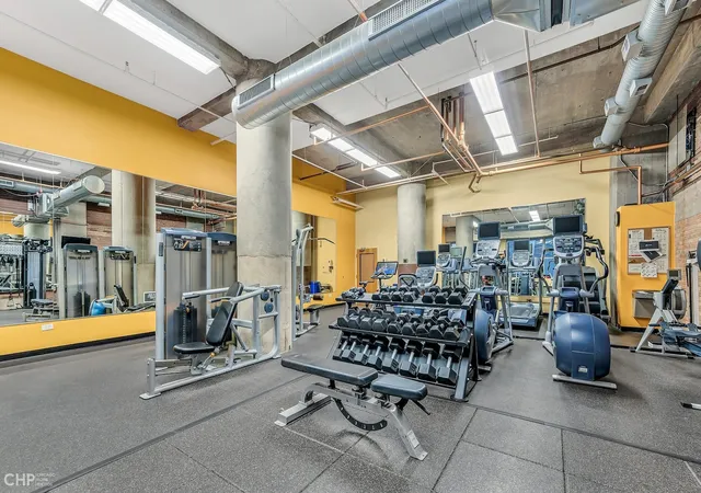Homes for sale in Chicago, IL | 360 W Illinois Street, Chicago, IL 60654 | Houzeo