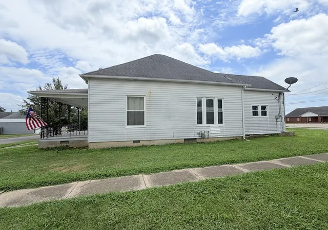 Photo 4 of Sale Pending at 1163 1st Street, Eldorado, IL 62930 | MLS# 12699542 | Listing updated on 2026-09-12